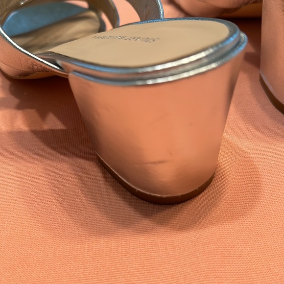 New Stuart Weitzman Leather Sandals. Size 7.5. Silver. - Picture 7 of 8